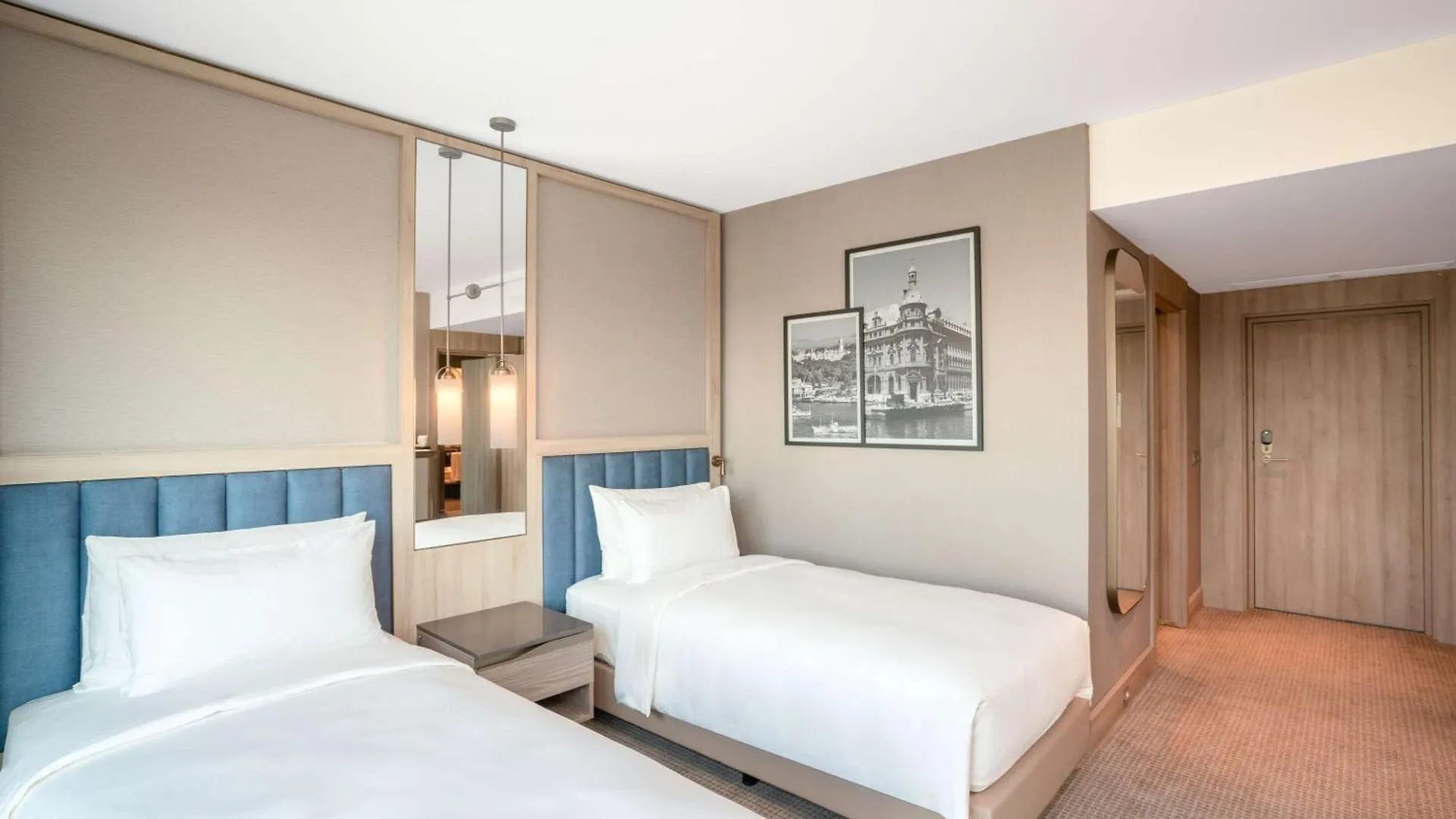 Radisson Hotel Istanbul Merter 0*,