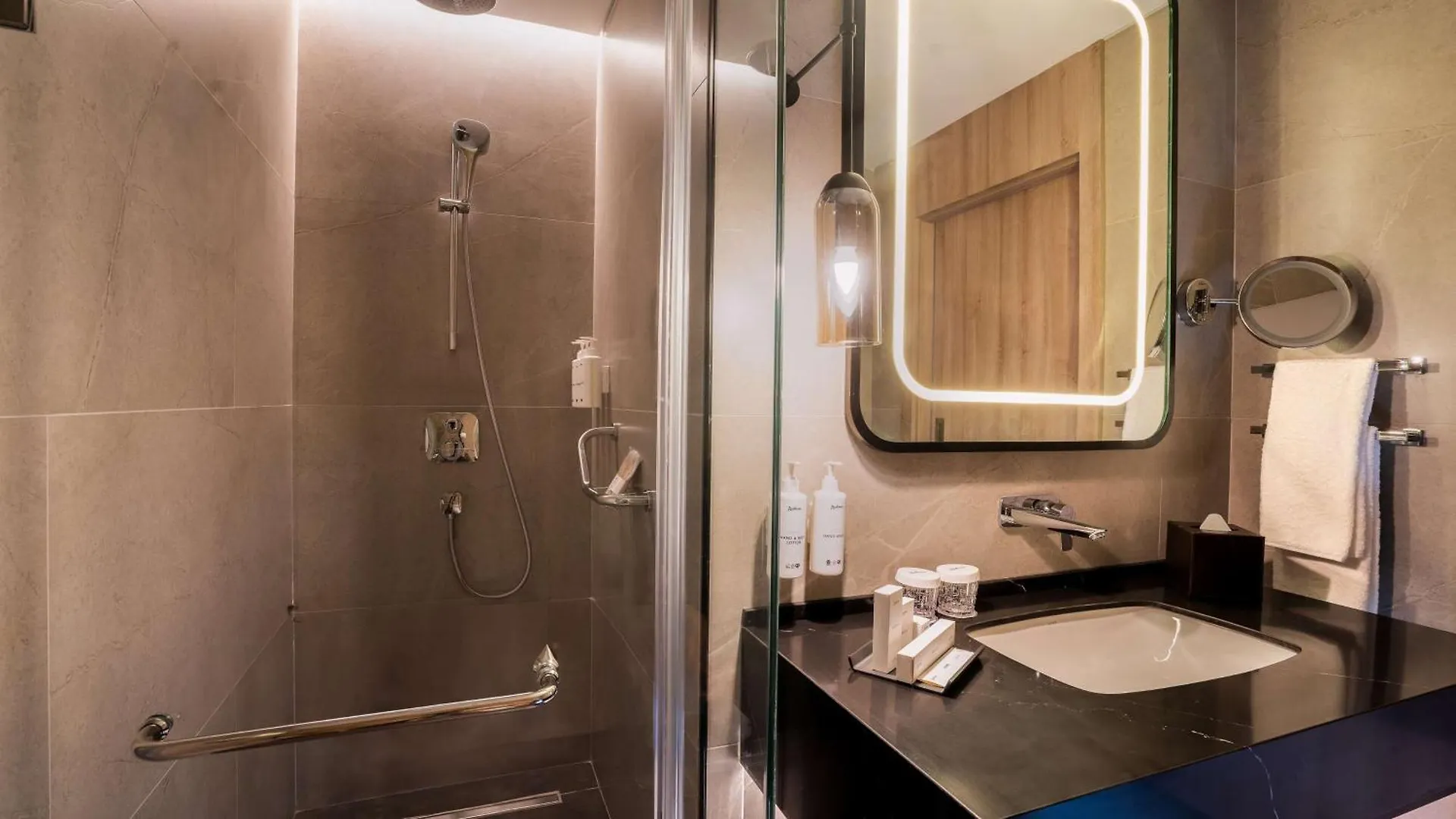 Radisson Hotel Istanbul Merter